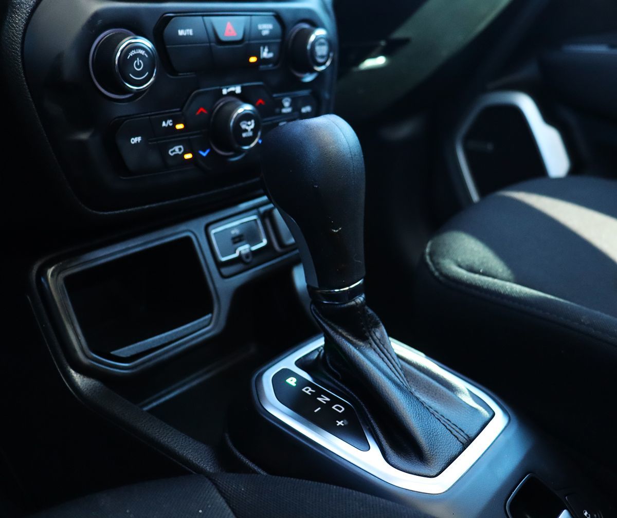 2021 Jeep Renegade Latitude photo 48