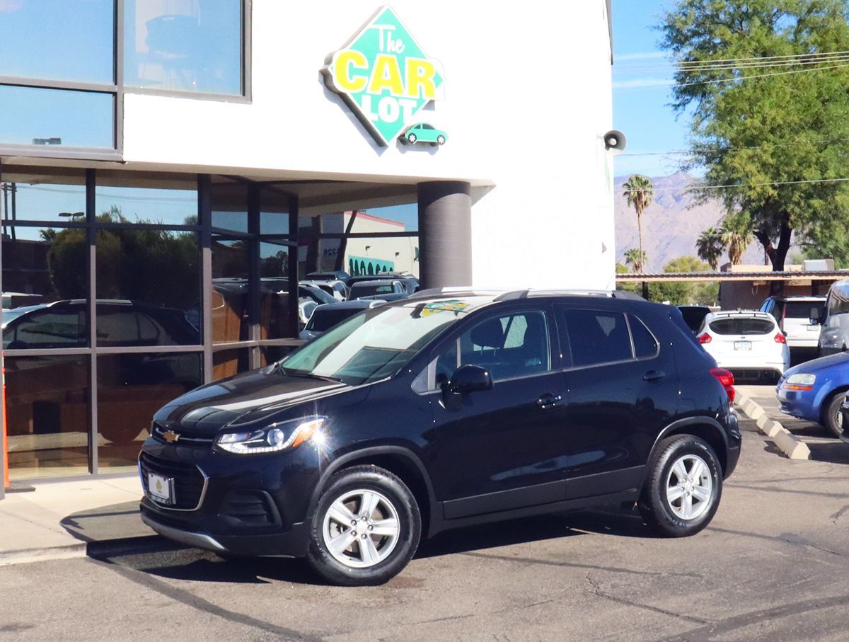 2022 Chevrolet Trax LT photo 3
