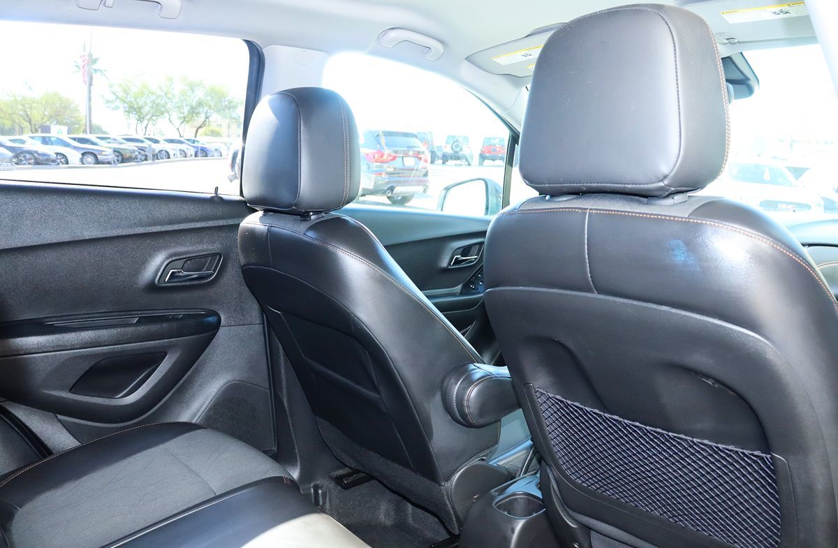 2022 Chevrolet Trax LT photo 25