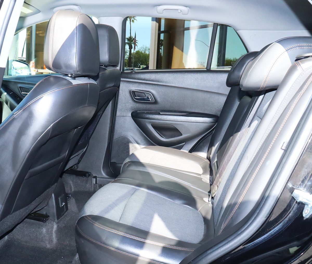 2022 Chevrolet Trax LT photo 27