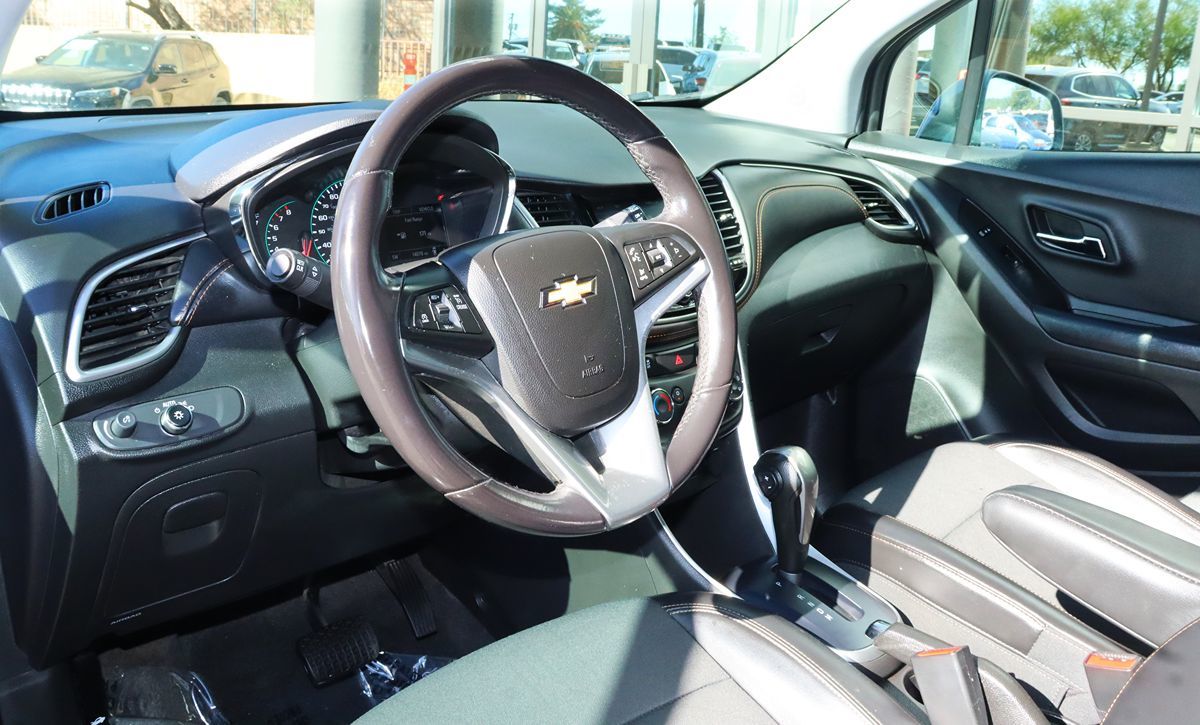2022 Chevrolet Trax LT photo 36