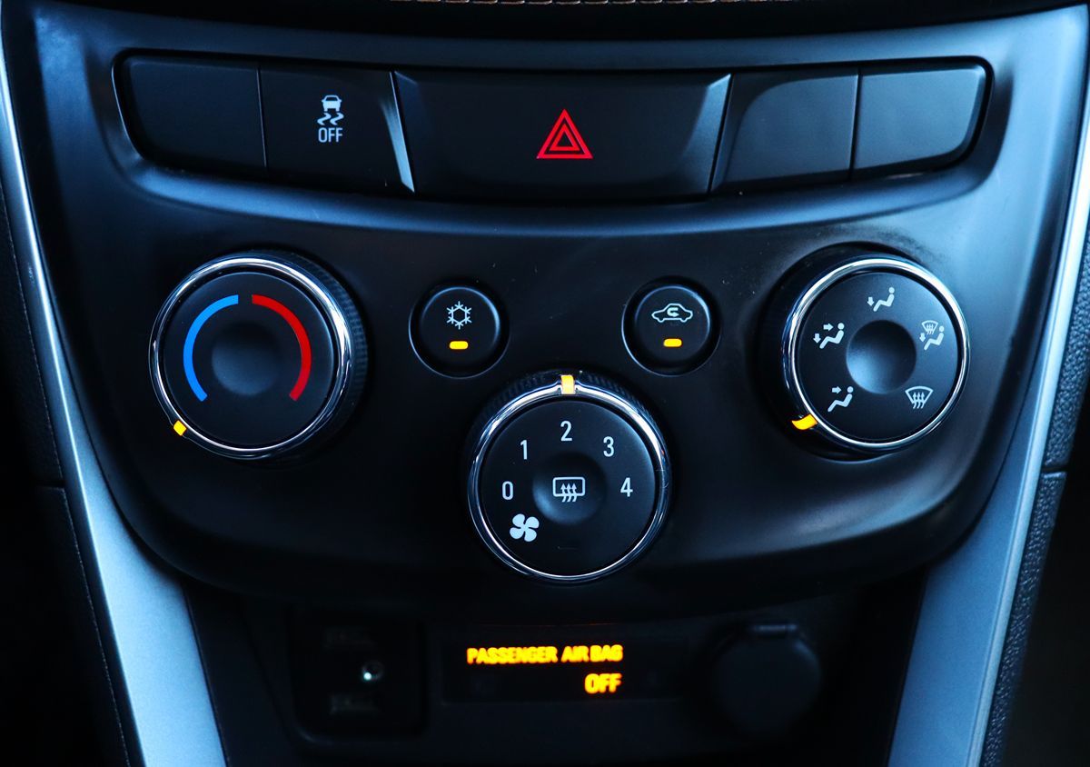 2022 Chevrolet Trax LT photo 44