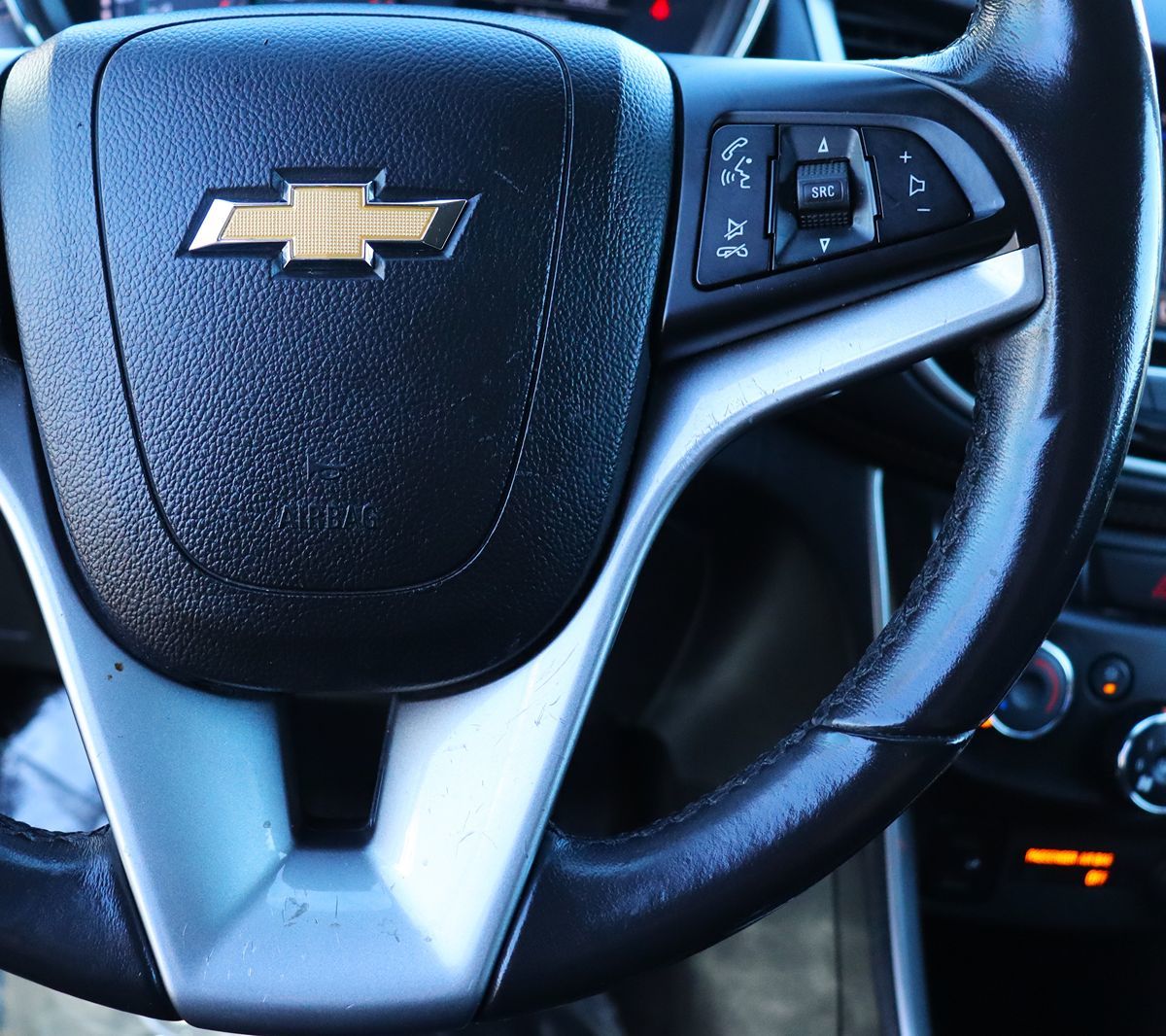 2022 Chevrolet Trax LT photo 48