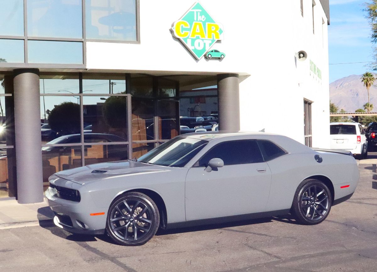 2019 Dodge Challenger SXT Plus photo 4