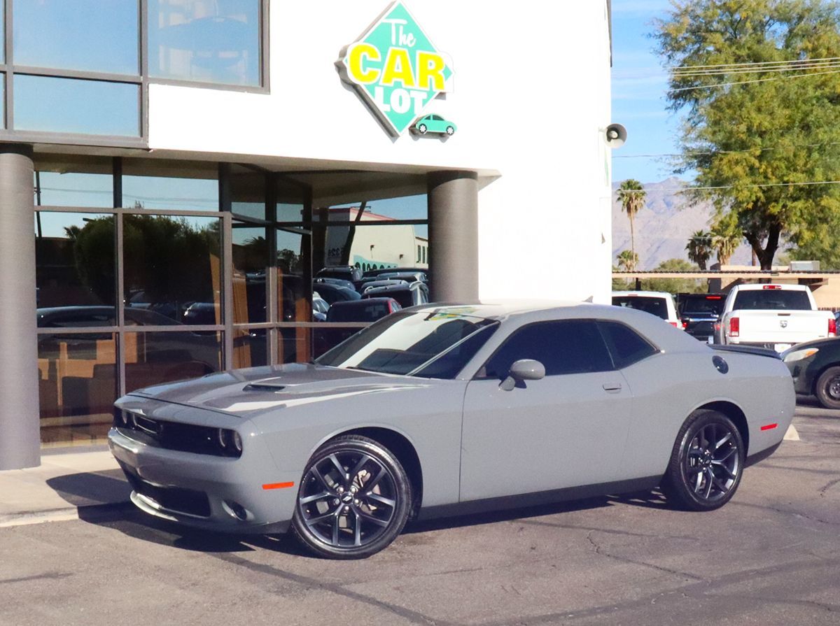 2019 Dodge Challenger SXT Plus photo 3