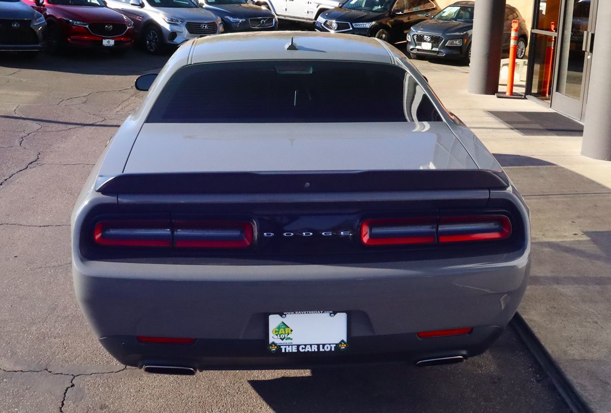 2019 Dodge Challenger SXT Plus photo 10