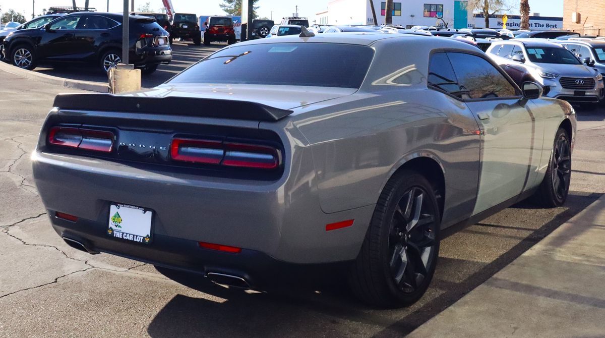 2019 Dodge Challenger SXT Plus photo 13