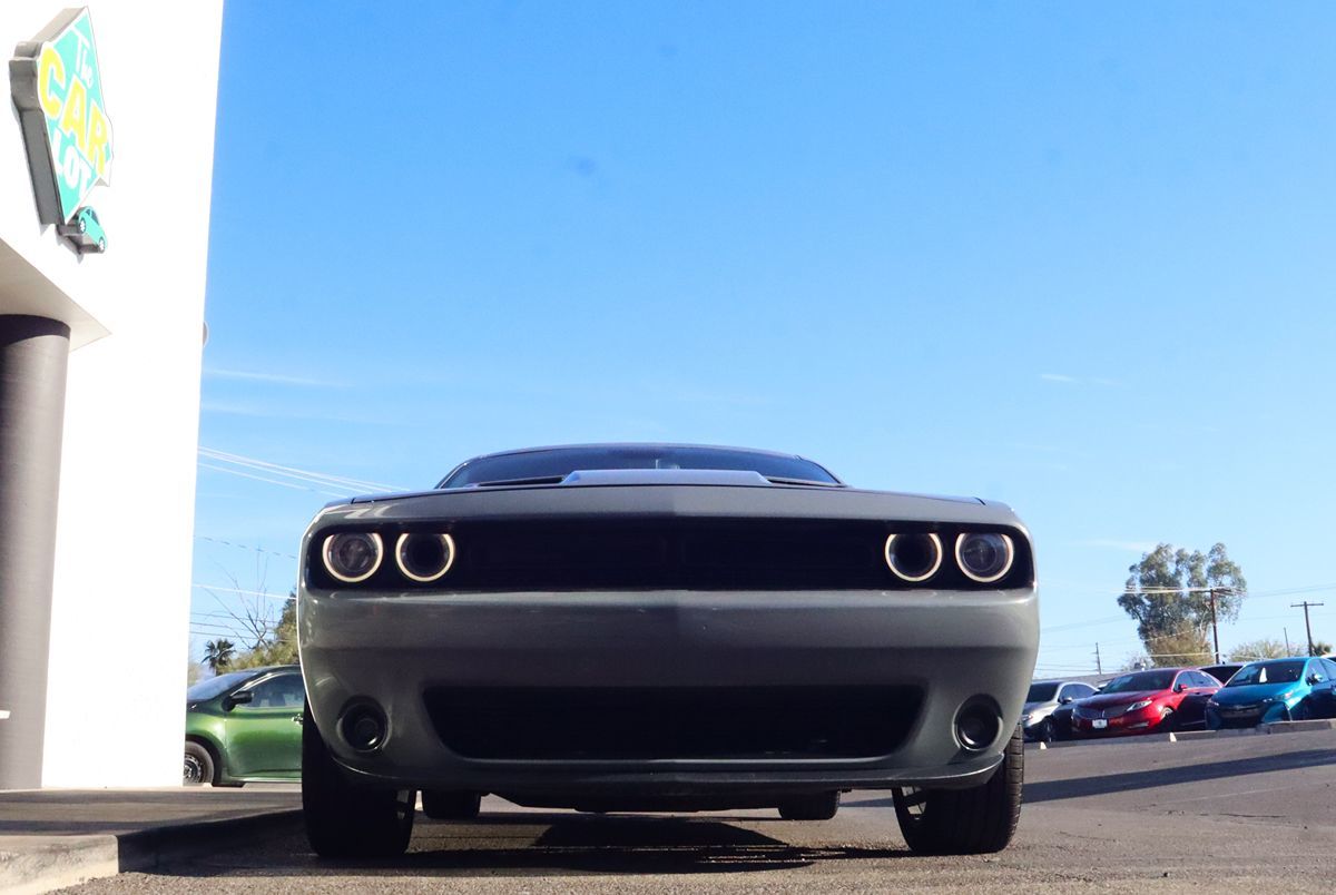 2019 Dodge Challenger SXT Plus photo 17