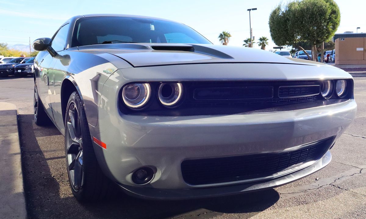 2019 Dodge Challenger SXT Plus photo 18