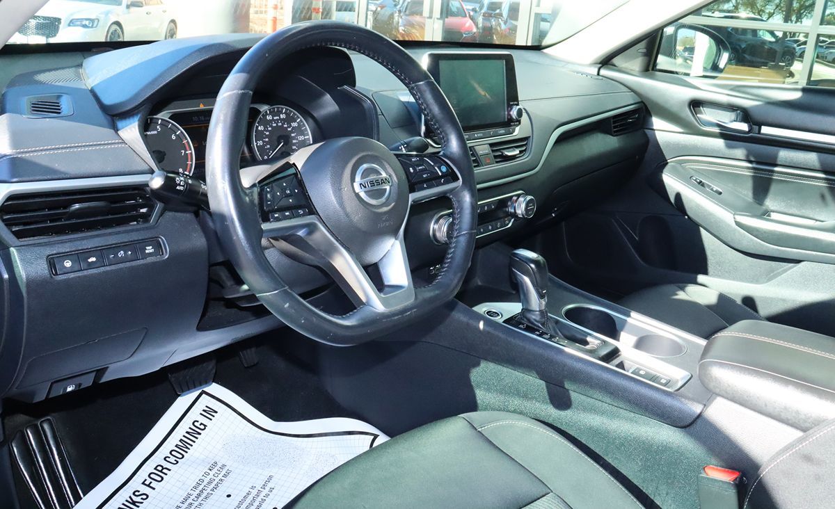 2019 Nissan Altima SV photo 38