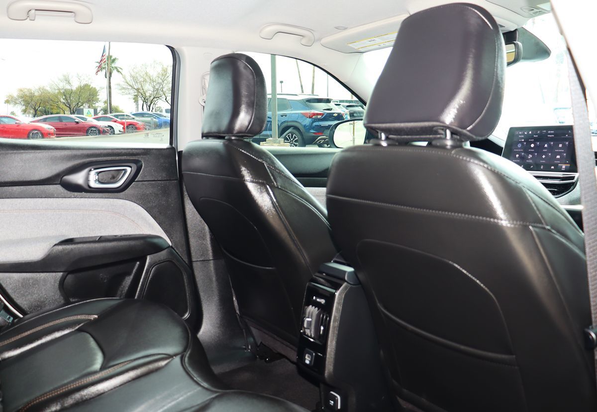 2022 Jeep Compass Latitude Lux photo 26