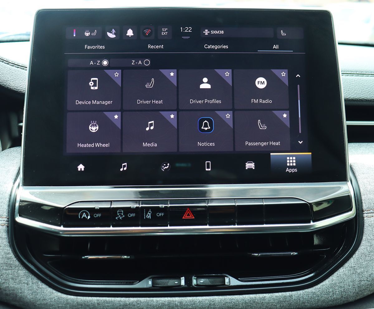 2022 Jeep Compass Latitude Lux photo 41