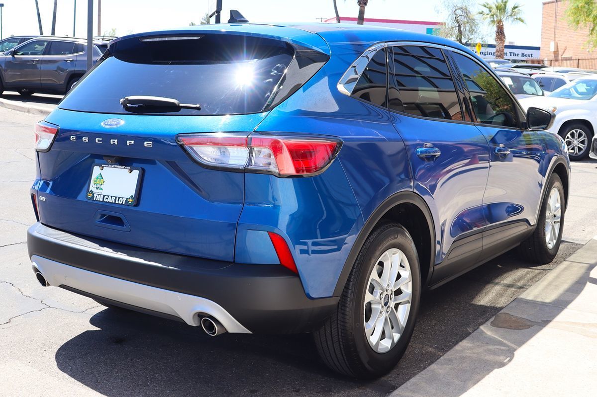 2022 Ford Escape SE - Photo 13