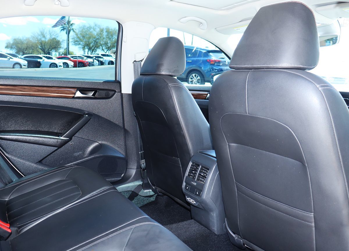 2020 Volkswagen Passat SEL - Photo 28