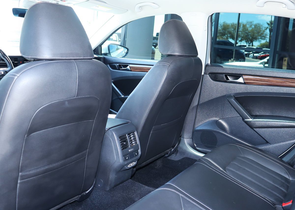 2020 Volkswagen Passat SEL - Photo 31