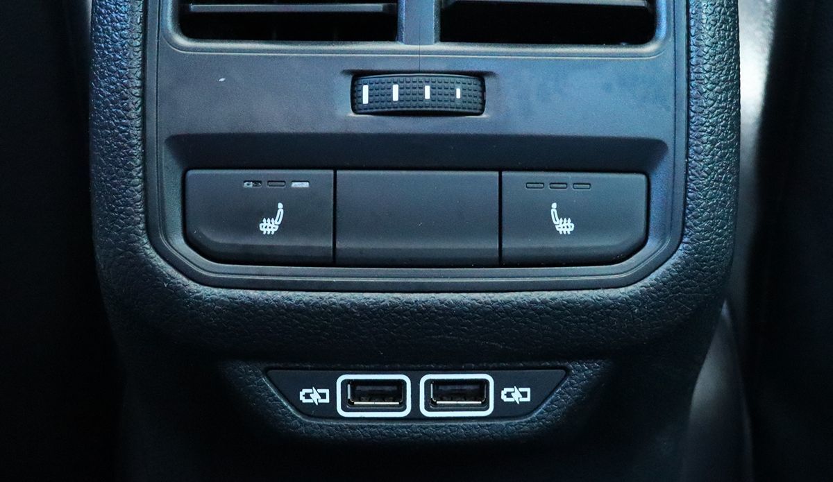 2020 Volkswagen Passat SEL - Photo 33
