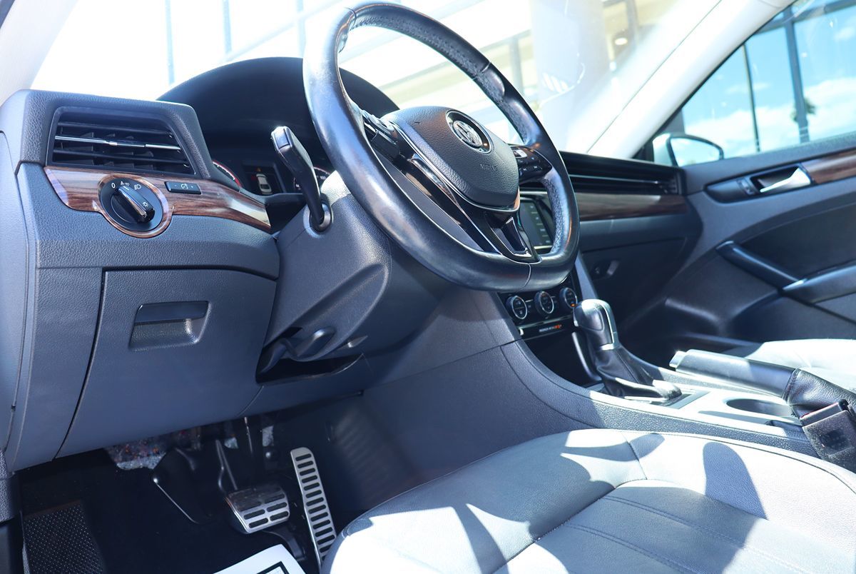 2020 Volkswagen Passat SEL - Photo 42