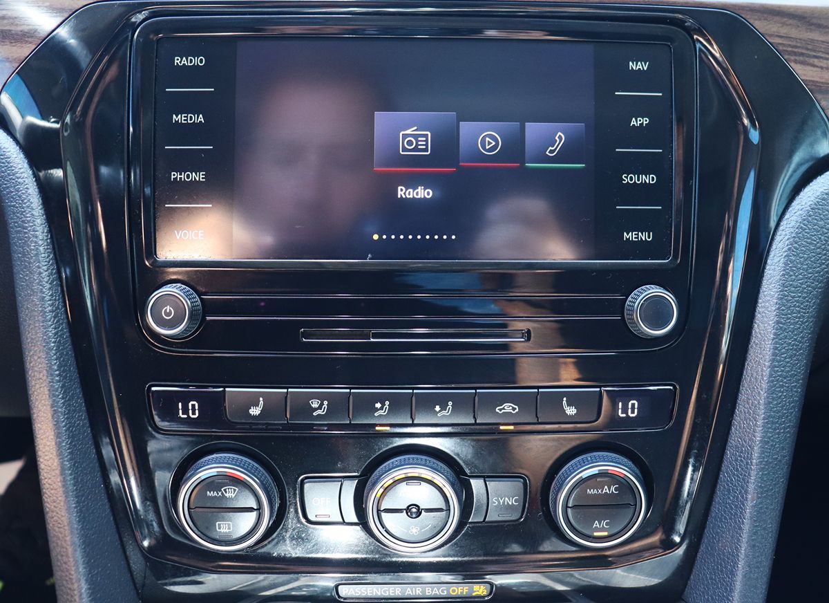 2020 Volkswagen Passat SEL - Photo 47