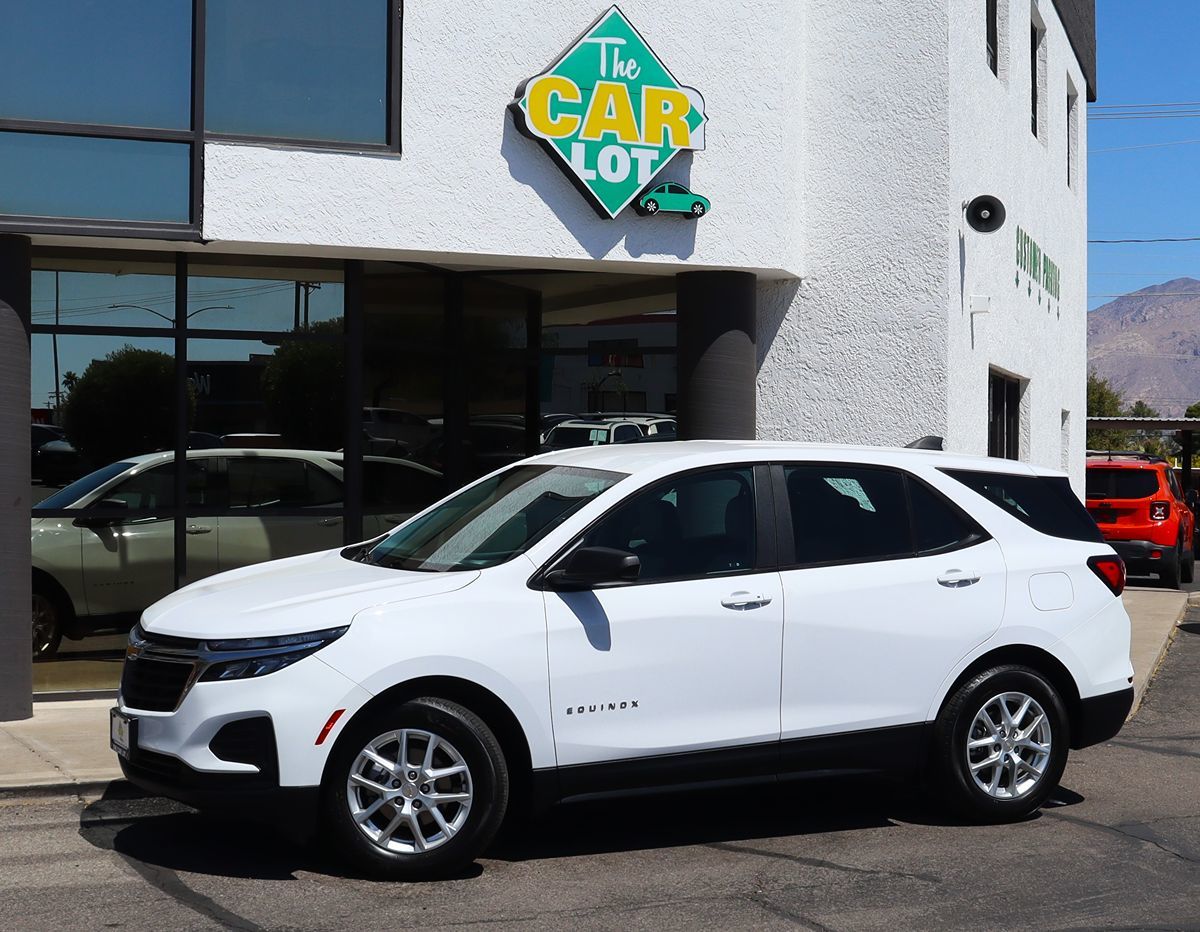 2023 Chevrolet Equinox LS - Photo 4