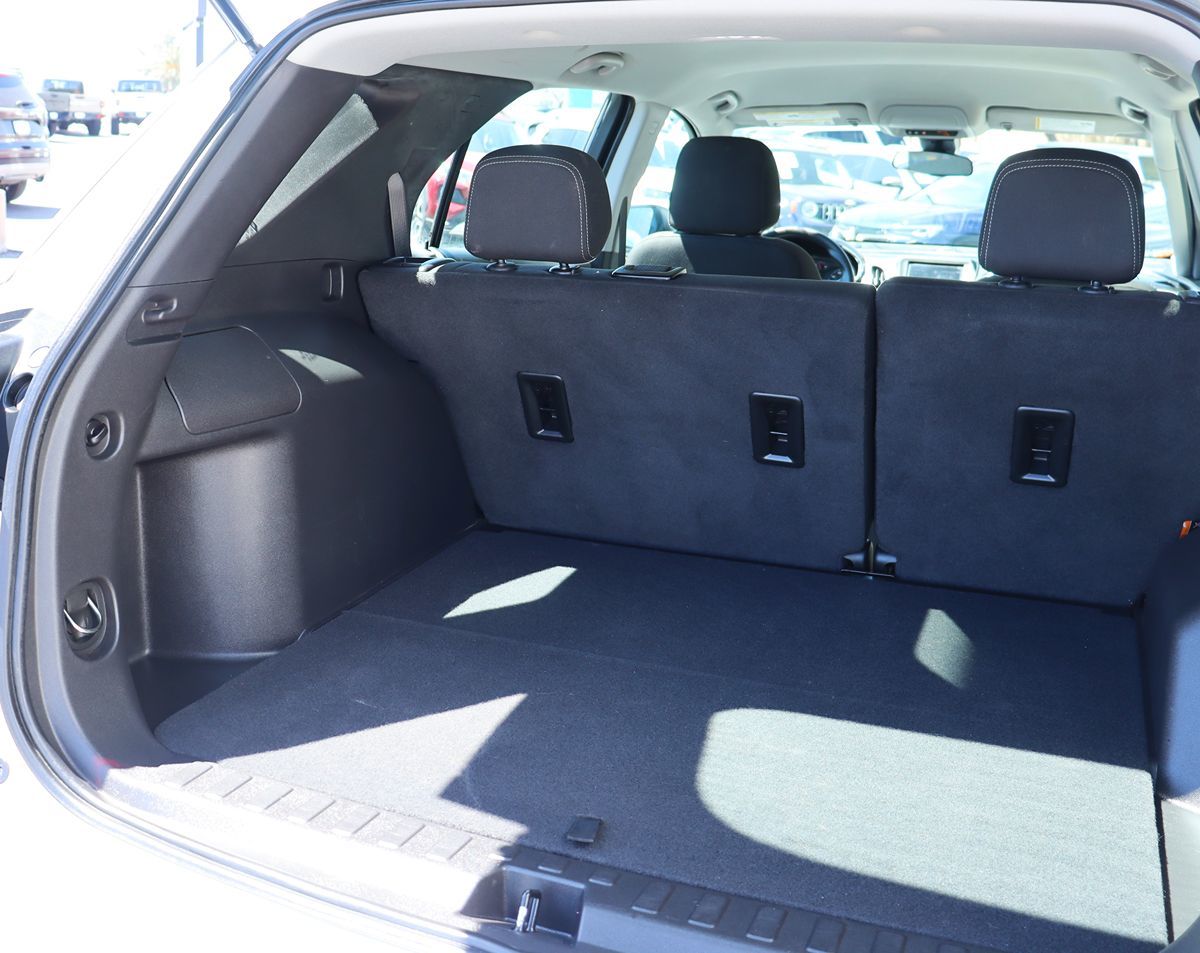 2023 Chevrolet Equinox LS - Photo 25