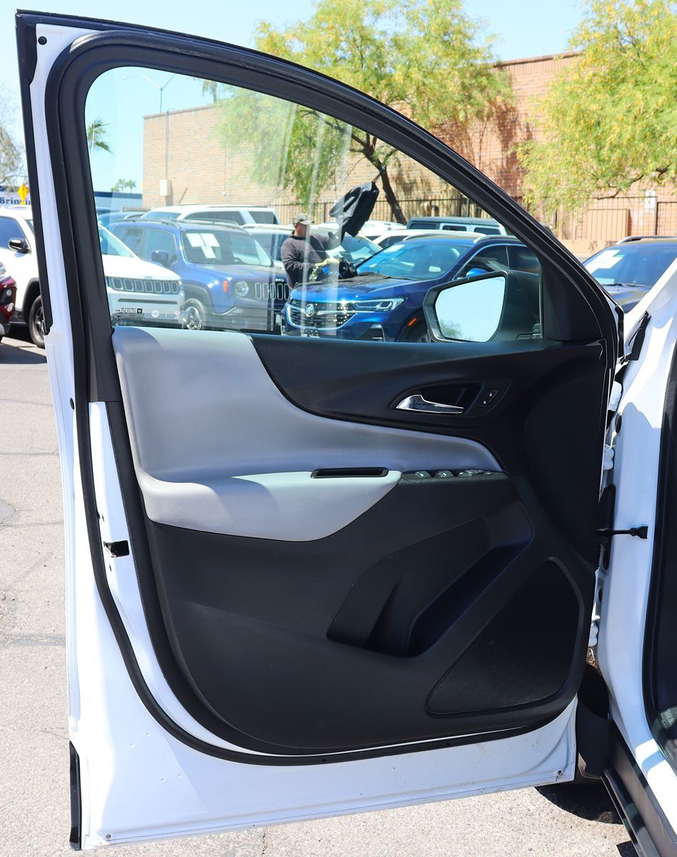 2023 Chevrolet Equinox LS - Photo 36