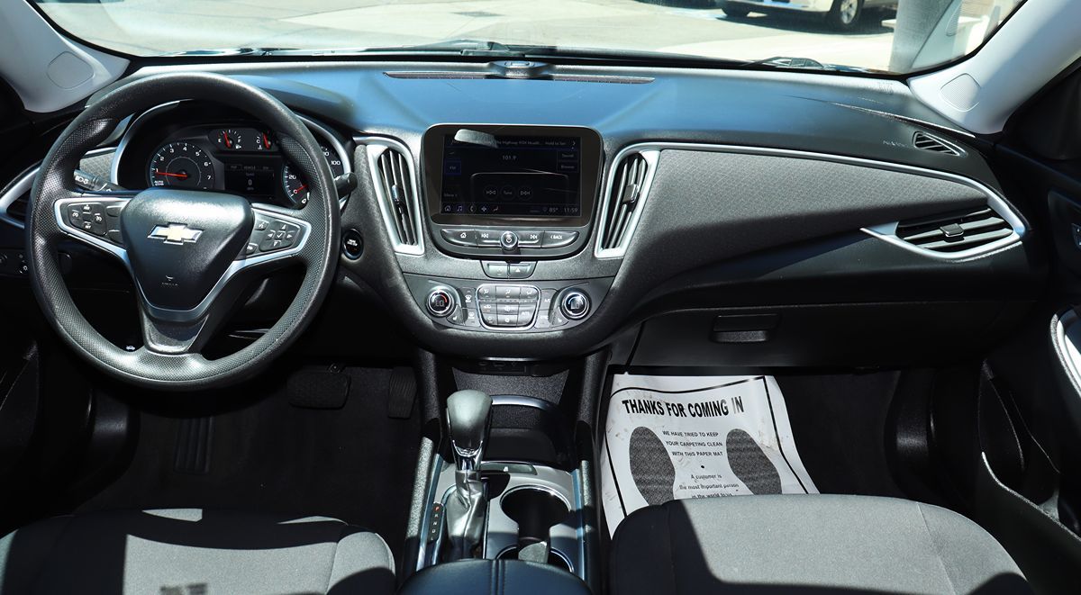2022 Chevrolet Malibu 1LT - Photo 32
