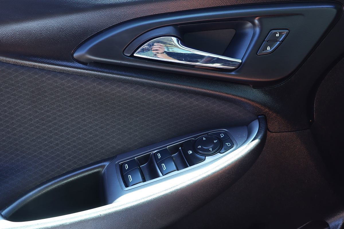 2022 Chevrolet Malibu 1LT - Photo 37
