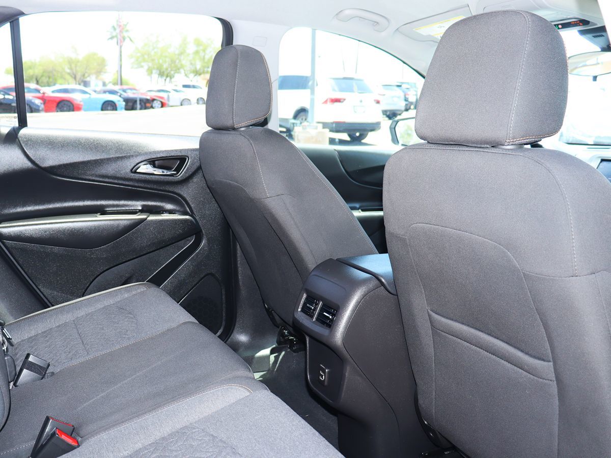 2022 Chevrolet Equinox LT photo 29
