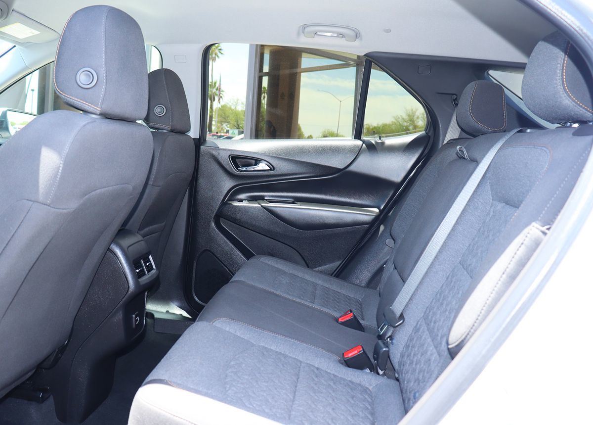 2022 Chevrolet Equinox LT photo 31