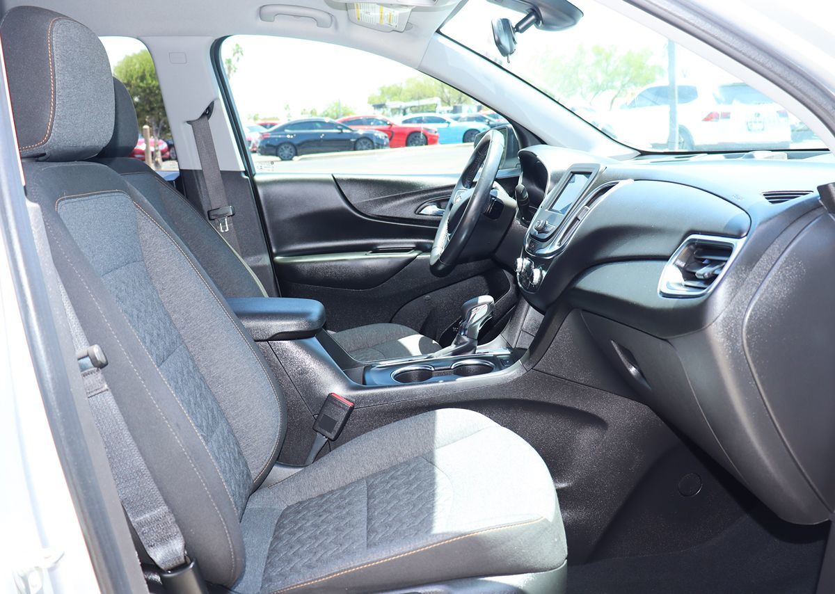 2022 Chevrolet Equinox LT photo 35