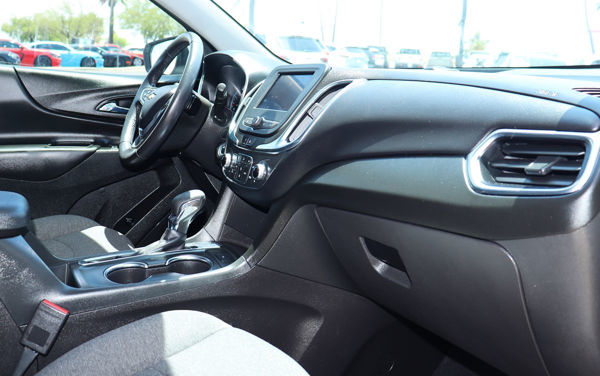 2022 Chevrolet Equinox LT photo 36