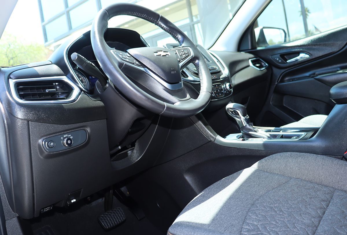 2022 Chevrolet Equinox LT photo 41