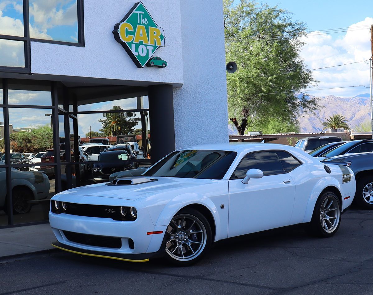 2023 Dodge Challenger R/T Scat Pack Widebody photo 2