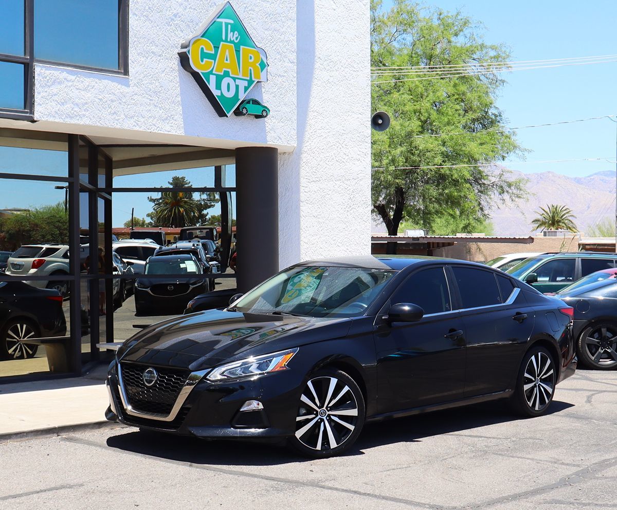 2021 Nissan Altima 2.5 SR photo 2