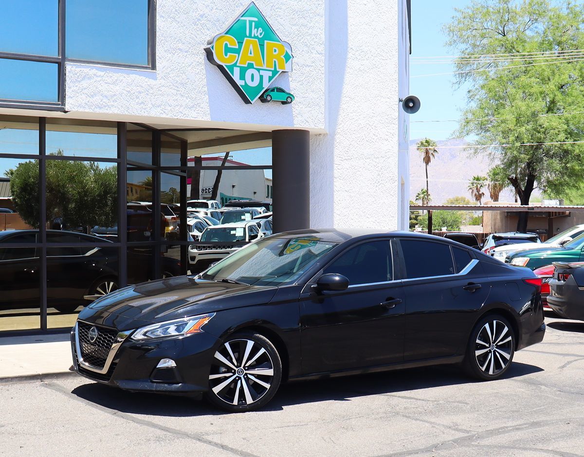 2021 Nissan Altima 2.5 SR photo 3