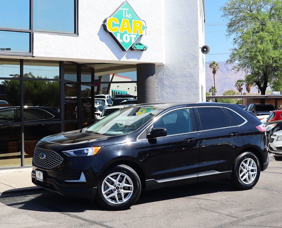 2024 Ford Edge SEL photo 2