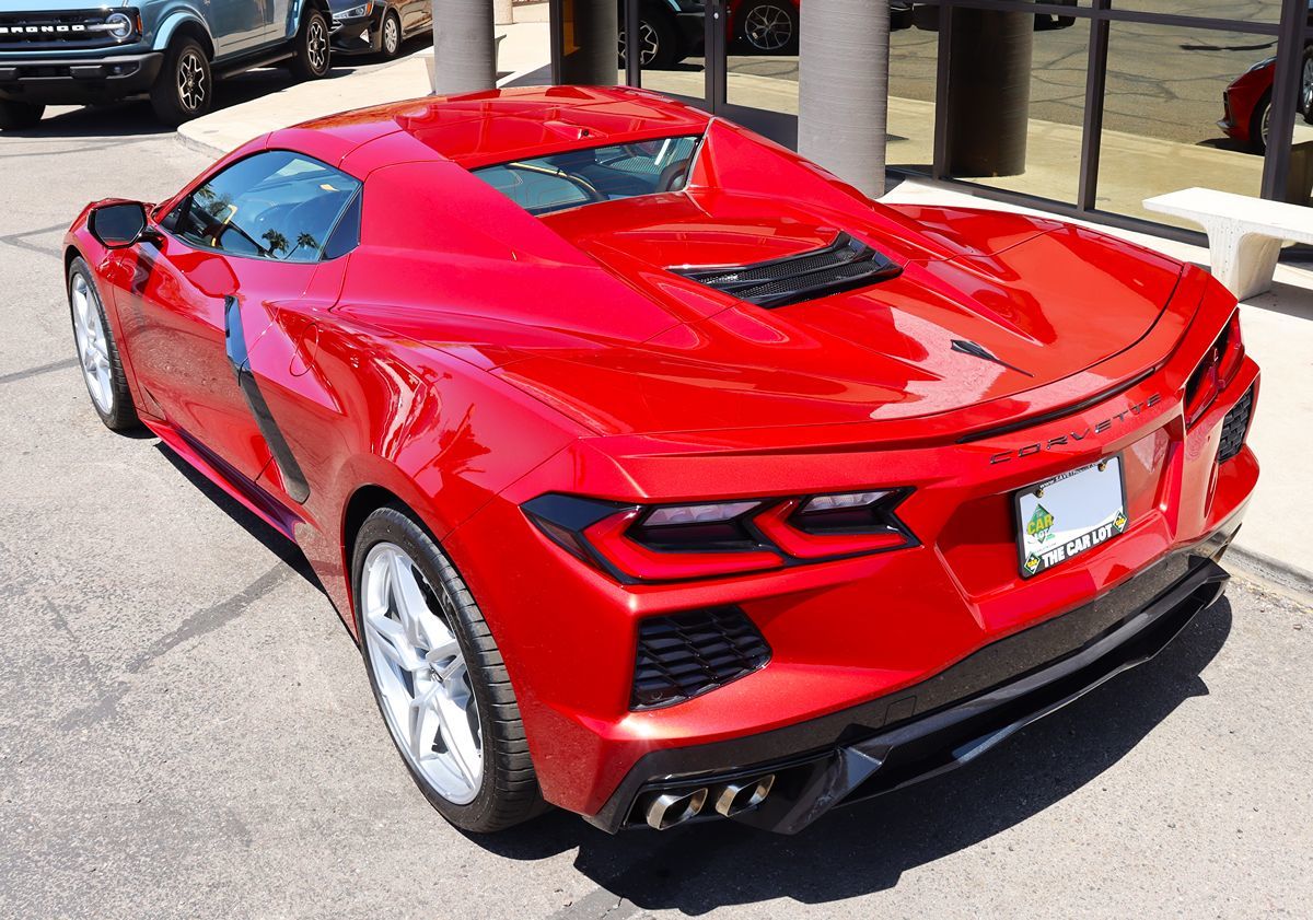2022 Chevrolet Corvette 2LT - Photo 12