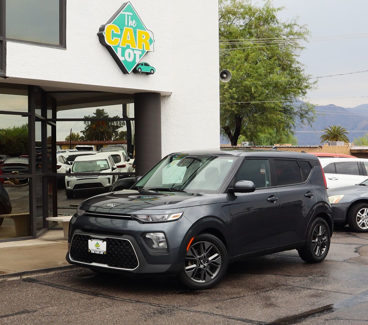 2021 Kia Soul S photo 2