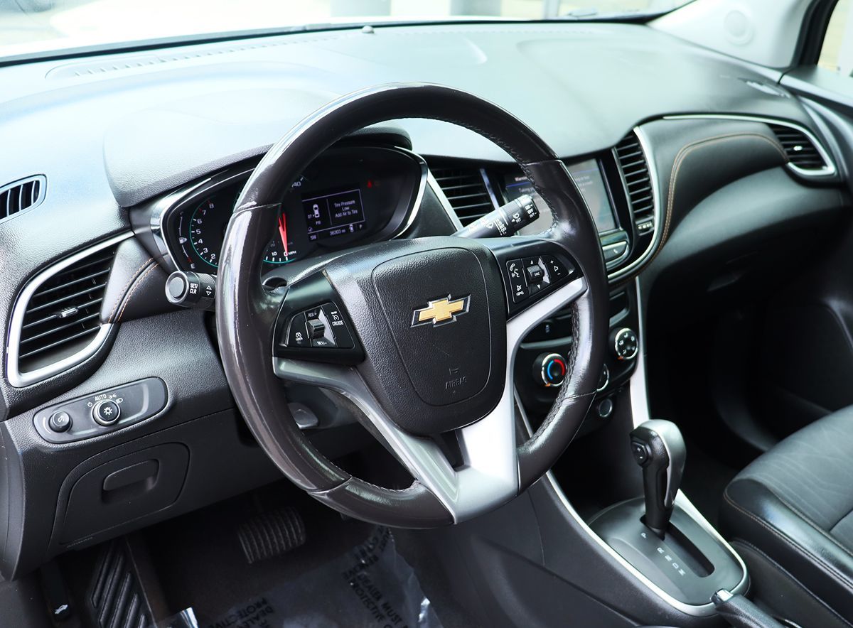 2020 Chevrolet Trax LT photo 32