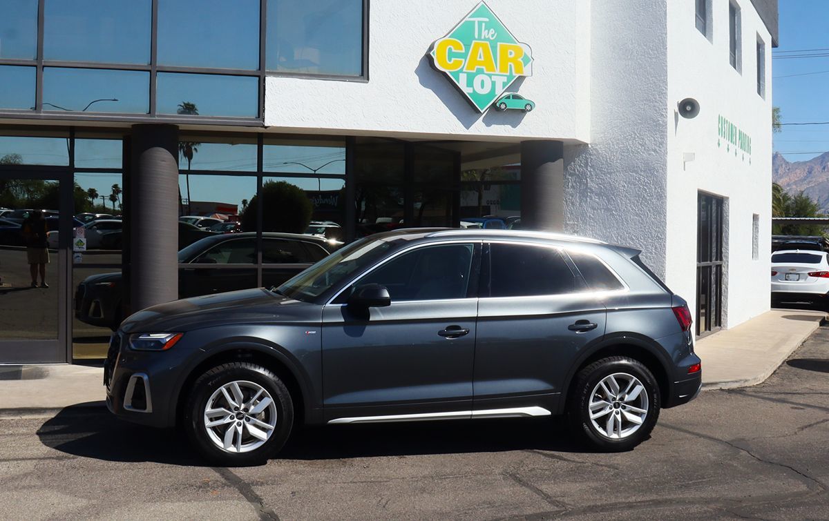 2022 Audi Q5 S line Premium photo 3