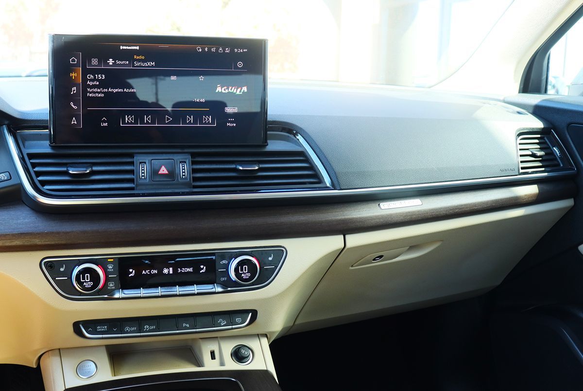 2022 Audi Q5 S line Premium photo 34