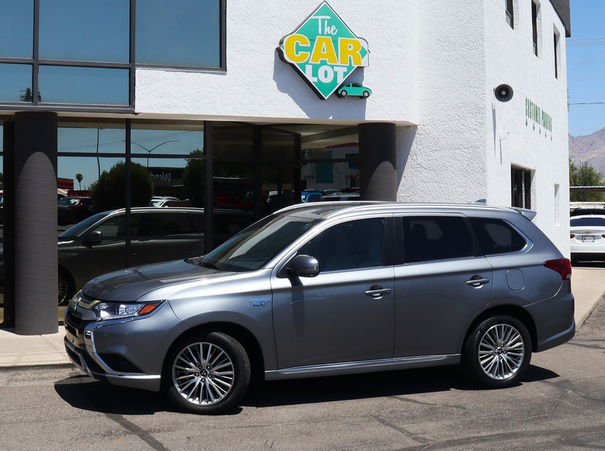 2022 Mitsubishi Outlander PHEV SE - Photo 4