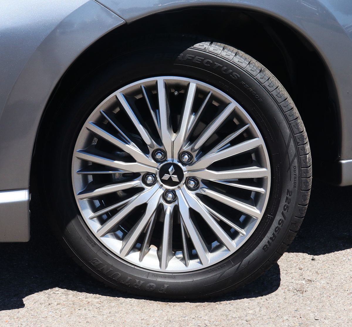 2022 Mitsubishi Outlander PHEV SE - Photo 5