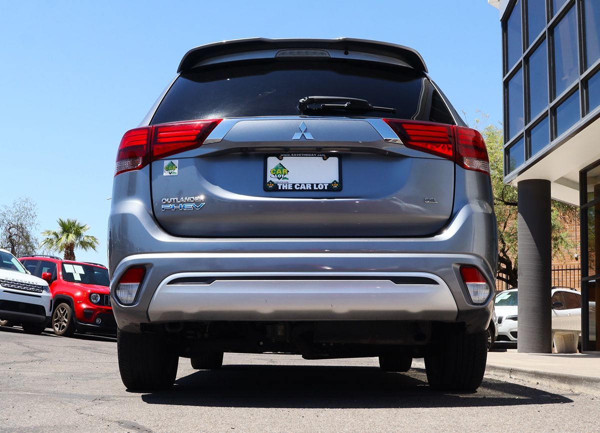 2022 Mitsubishi Outlander PHEV SE - Photo 12