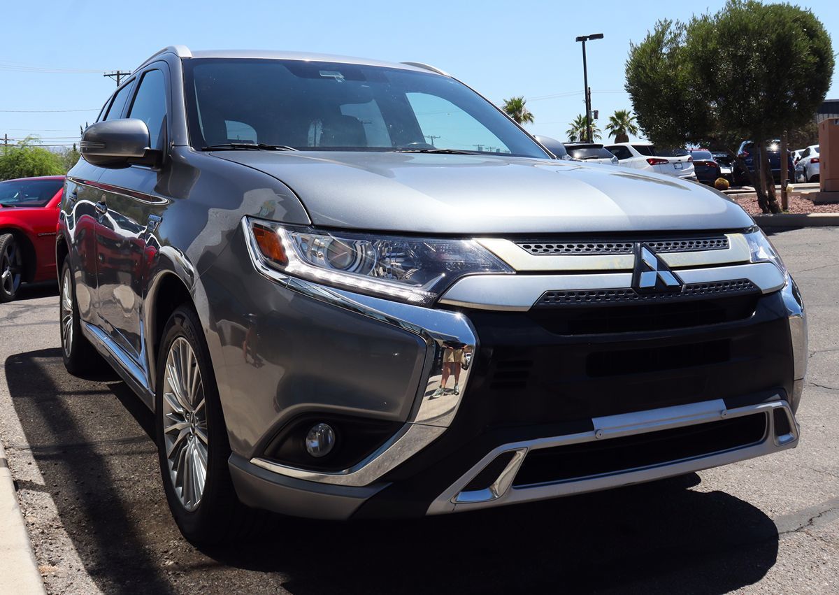 2022 Mitsubishi Outlander PHEV SE - Photo 18