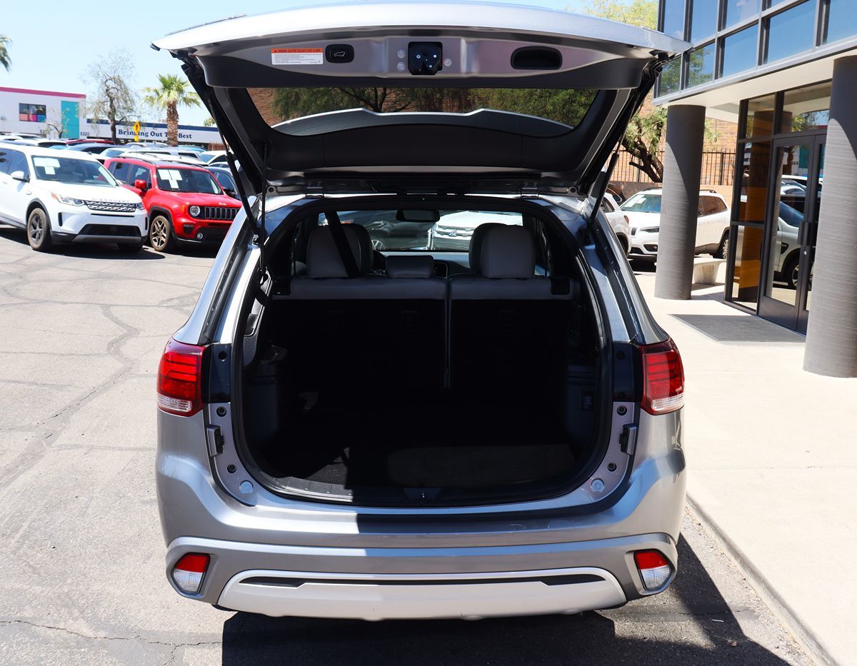 2022 Mitsubishi Outlander PHEV SE - Photo 23