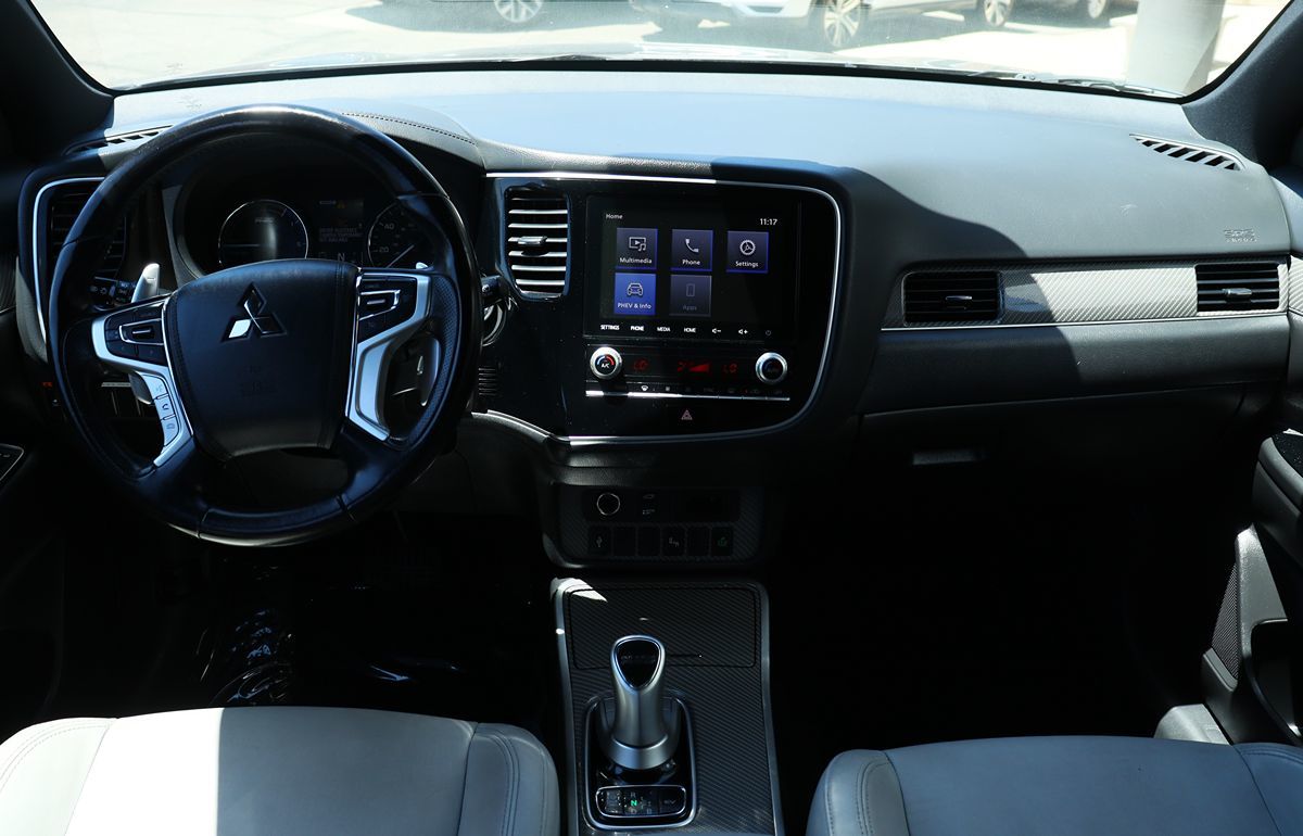 2022 Mitsubishi Outlander PHEV SE - Photo 34