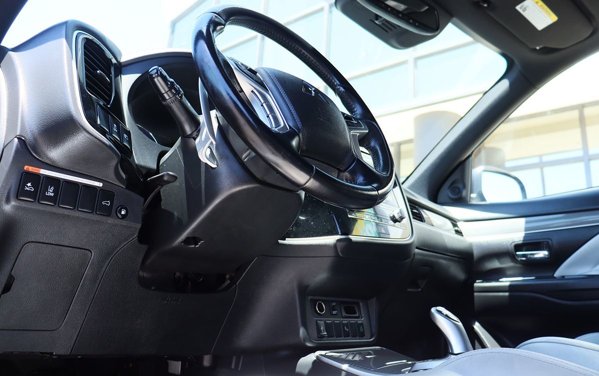 2022 Mitsubishi Outlander PHEV SE - Photo 43