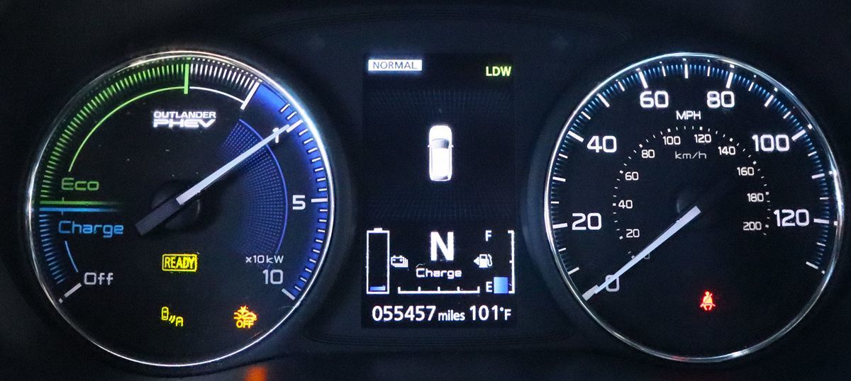 2022 Mitsubishi Outlander PHEV SE - Photo 44