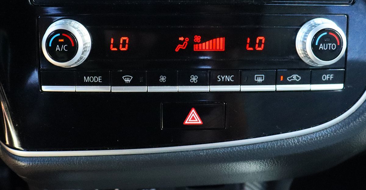 2022 Mitsubishi Outlander PHEV SE - Photo 52